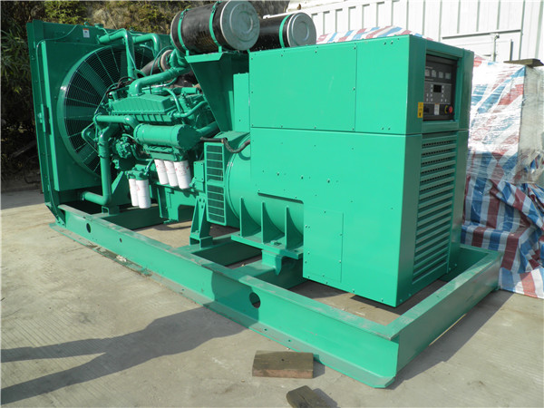 黑河出租发电机 发电机组厂家：柴油发电机组的控制屏的作用是什么？