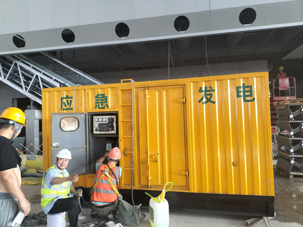黑河怎样判断空气滤清器是否需要更换？