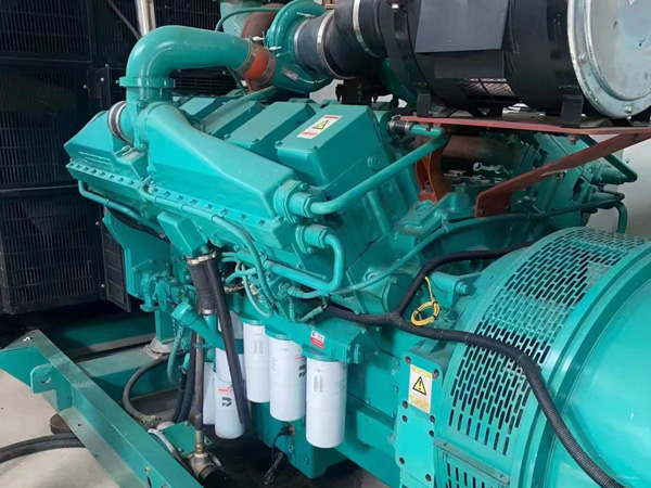 黑河更换100kW柴油发电机组机油时，需要注意哪些事项？