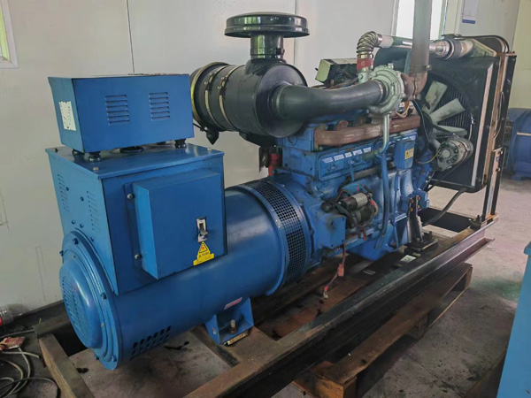 黑河100kW柴油发电机组使用多级机油有哪些优缺点？
